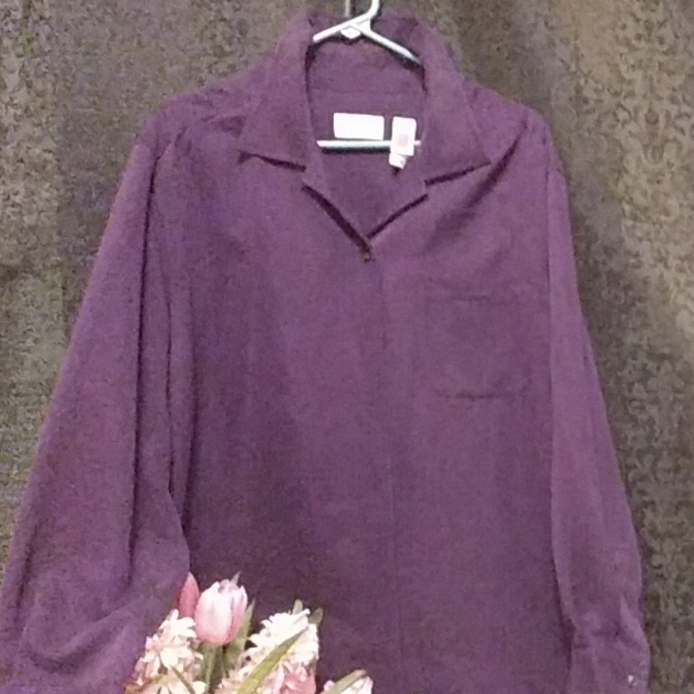 Pretty purple button down. EUC